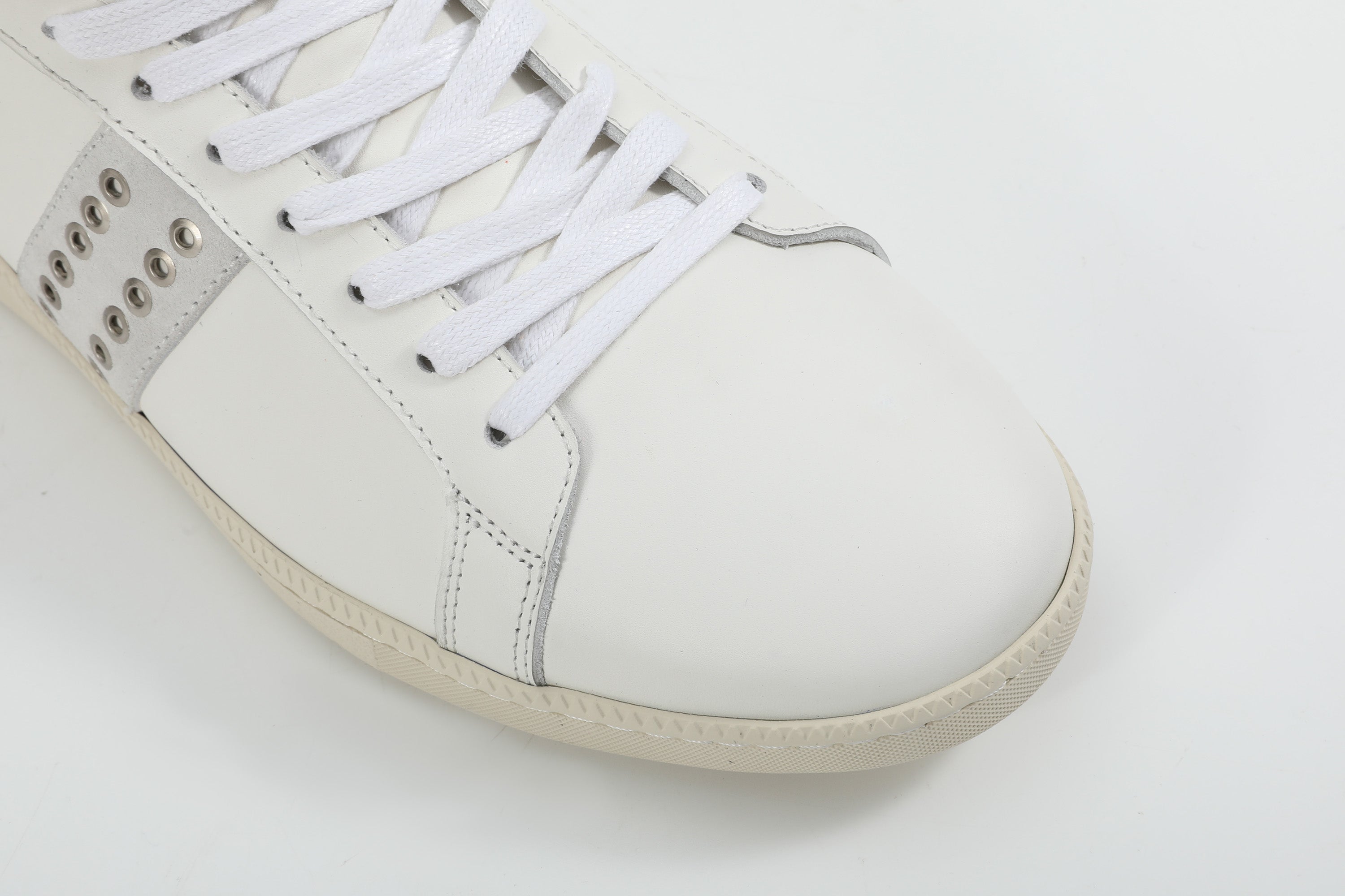 noEmosen（noE) N01 头层牛皮复古铆钉休闲薄底高帮future运动鞋