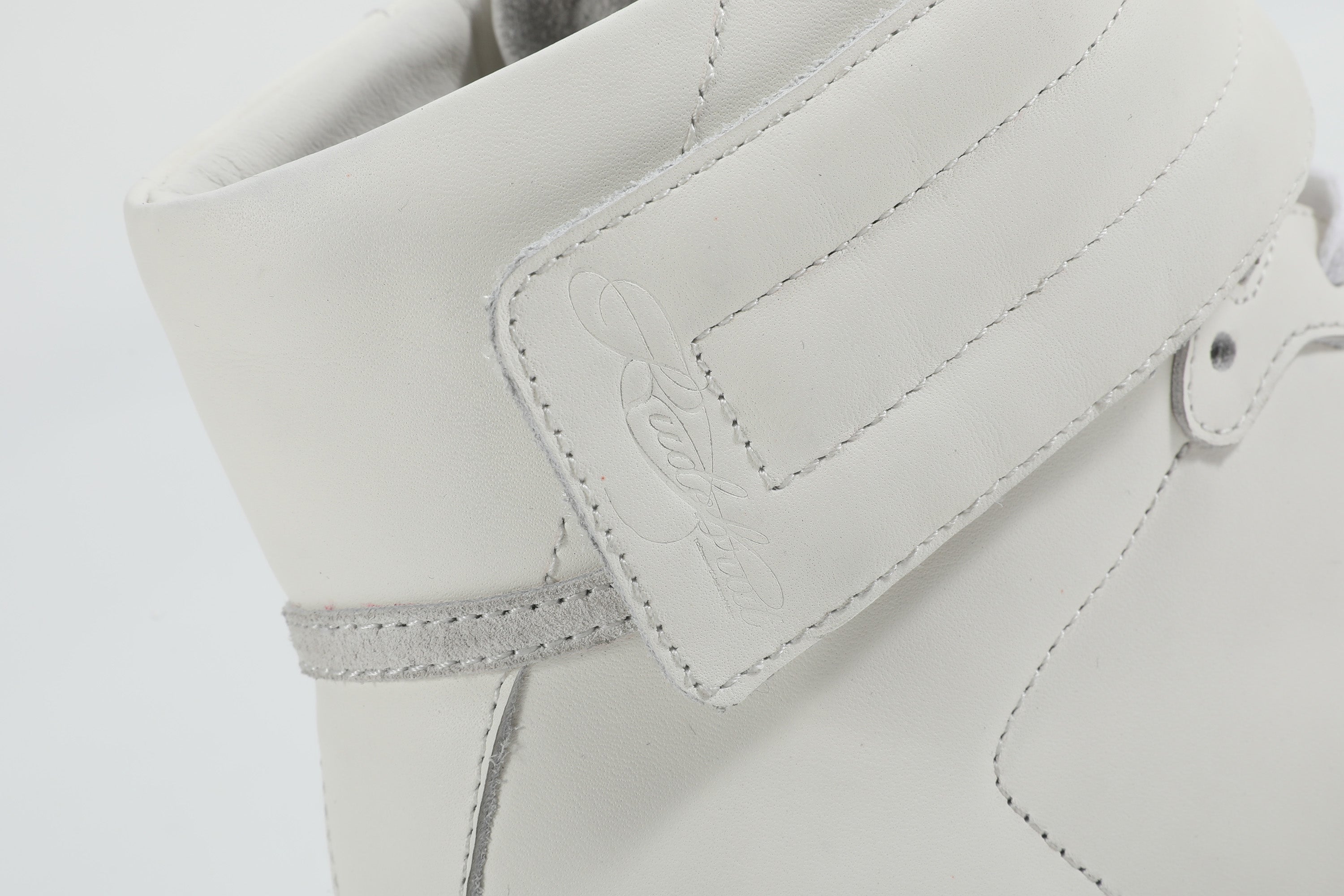 noEmosen（noE) N01 头层牛皮复古铆钉休闲薄底高帮future运动鞋