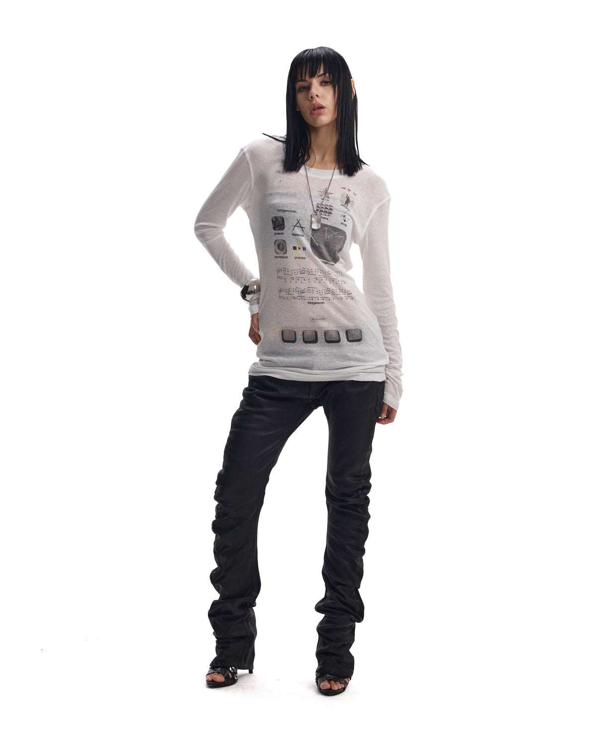 NOEMOSEN-HQ-ORIGINAL-20260914:NE0247_MODEL_001.jpg