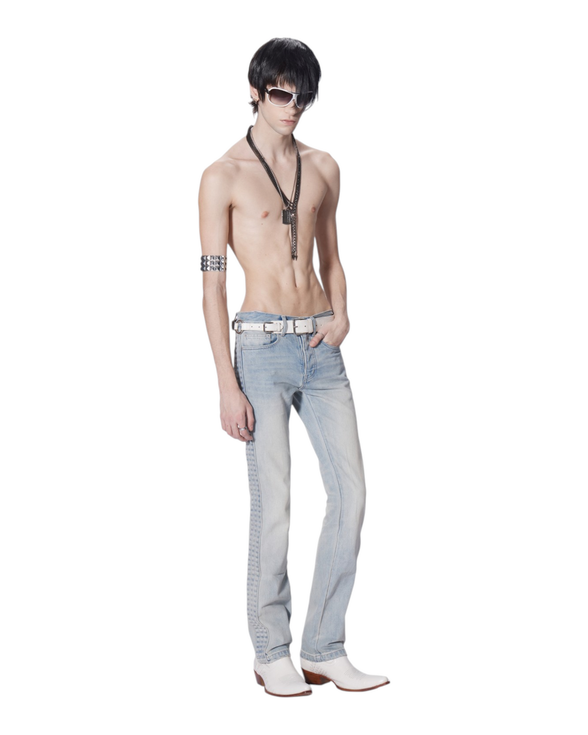 NOEMOSEN-PHOTOROOM-WHITE-20260915:NE0261_MODEL_001.png