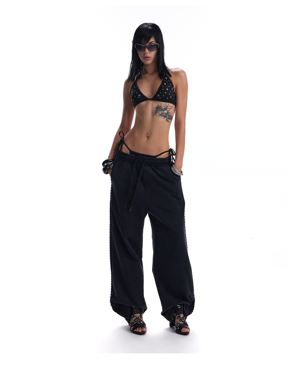 NOEMOSEN-HQ-ORIGINAL-20260914:NE5226A_MODEL_002.png