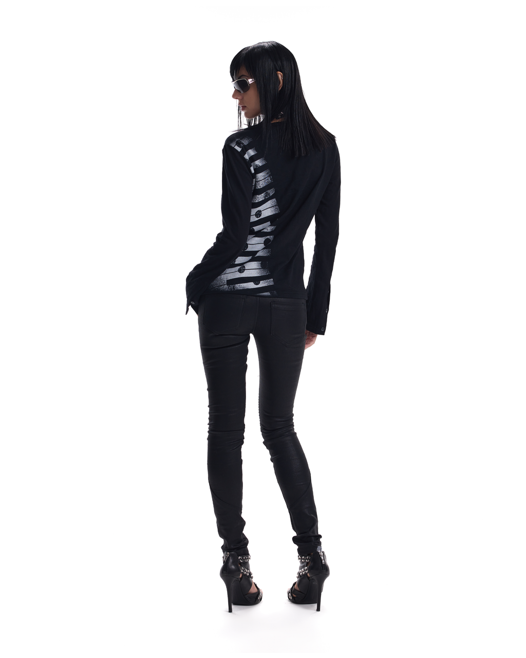 NOEMOSEN-HQ-ORIGINAL-20260914:NE5240A_MODEL_002.png