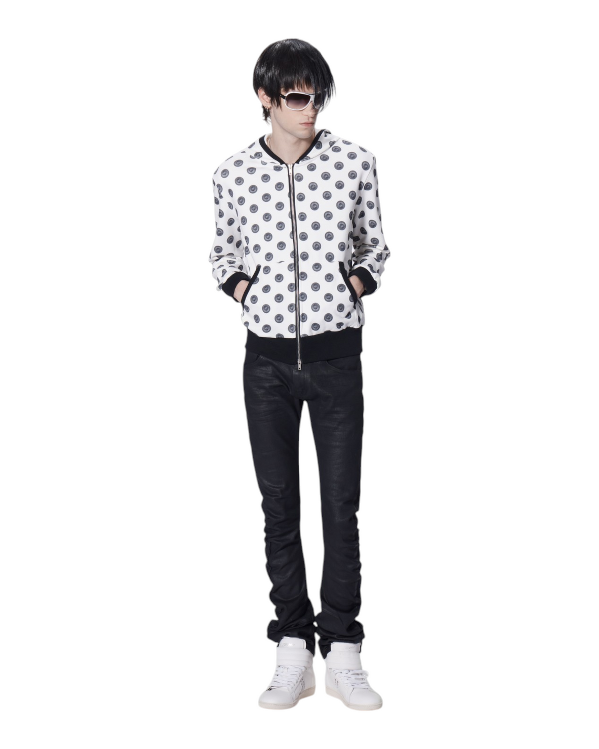 NOEMOSEN-PHOTOROOM-WHITE-20260915:NE5268A_MODEL_001.png