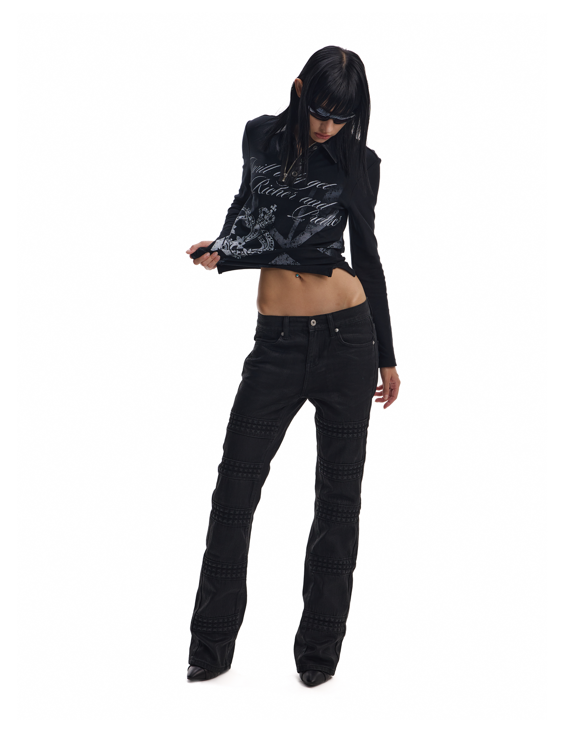 NOEMOSEN-HQ-ORIGINAL-20260914:NE5296A_MODEL_004.png
