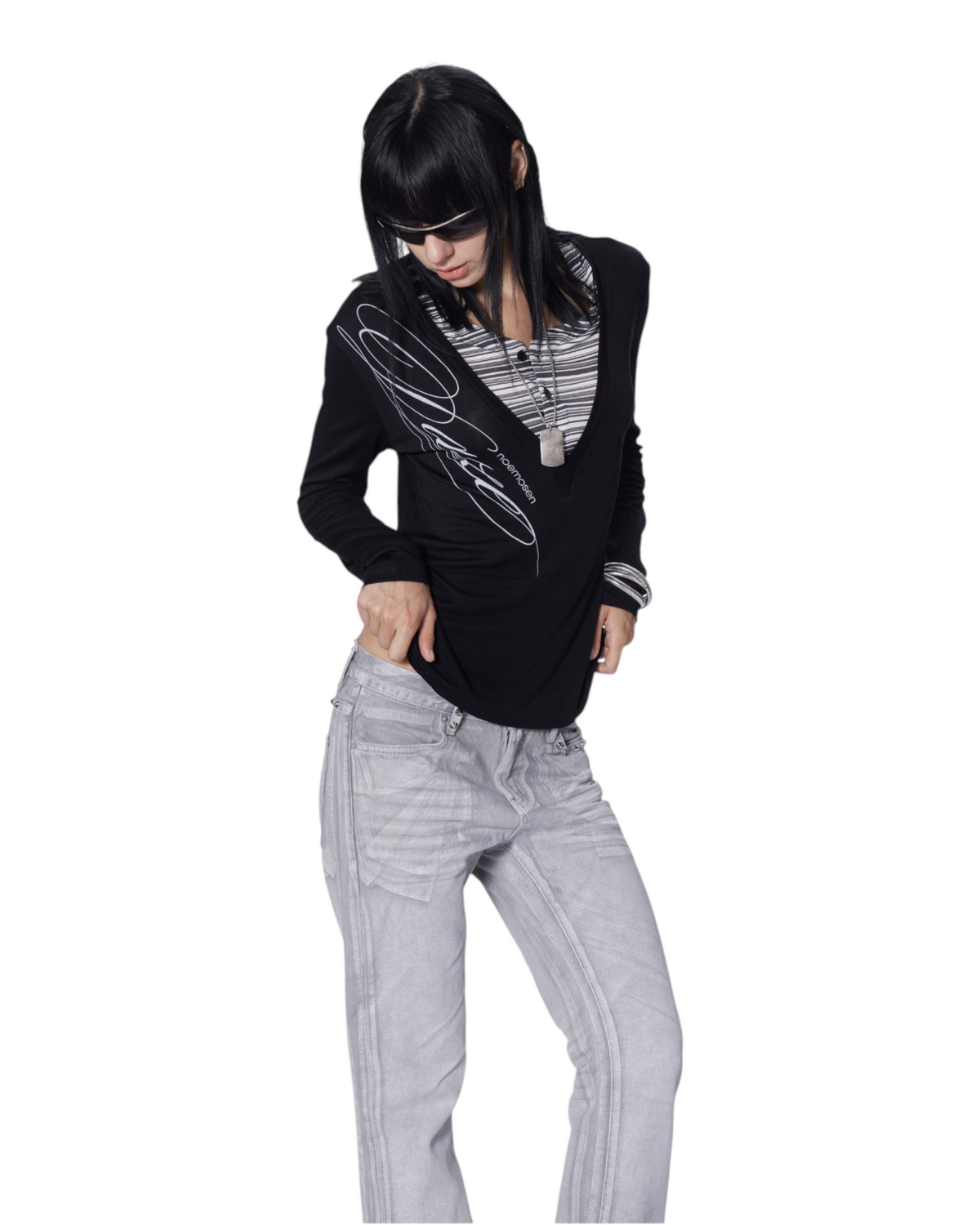 NOEMOSEN-PHOTOROOM-WHITE-20260915:NE5329A_MODEL_005.png